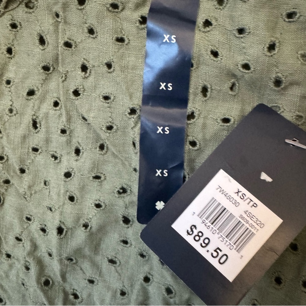 Lucky Brand Eyelet Woven Top NWT - Picture 6 of 6